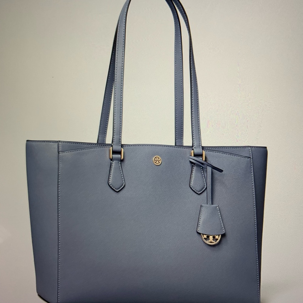 Tory Burch Robinson Tote - used only once